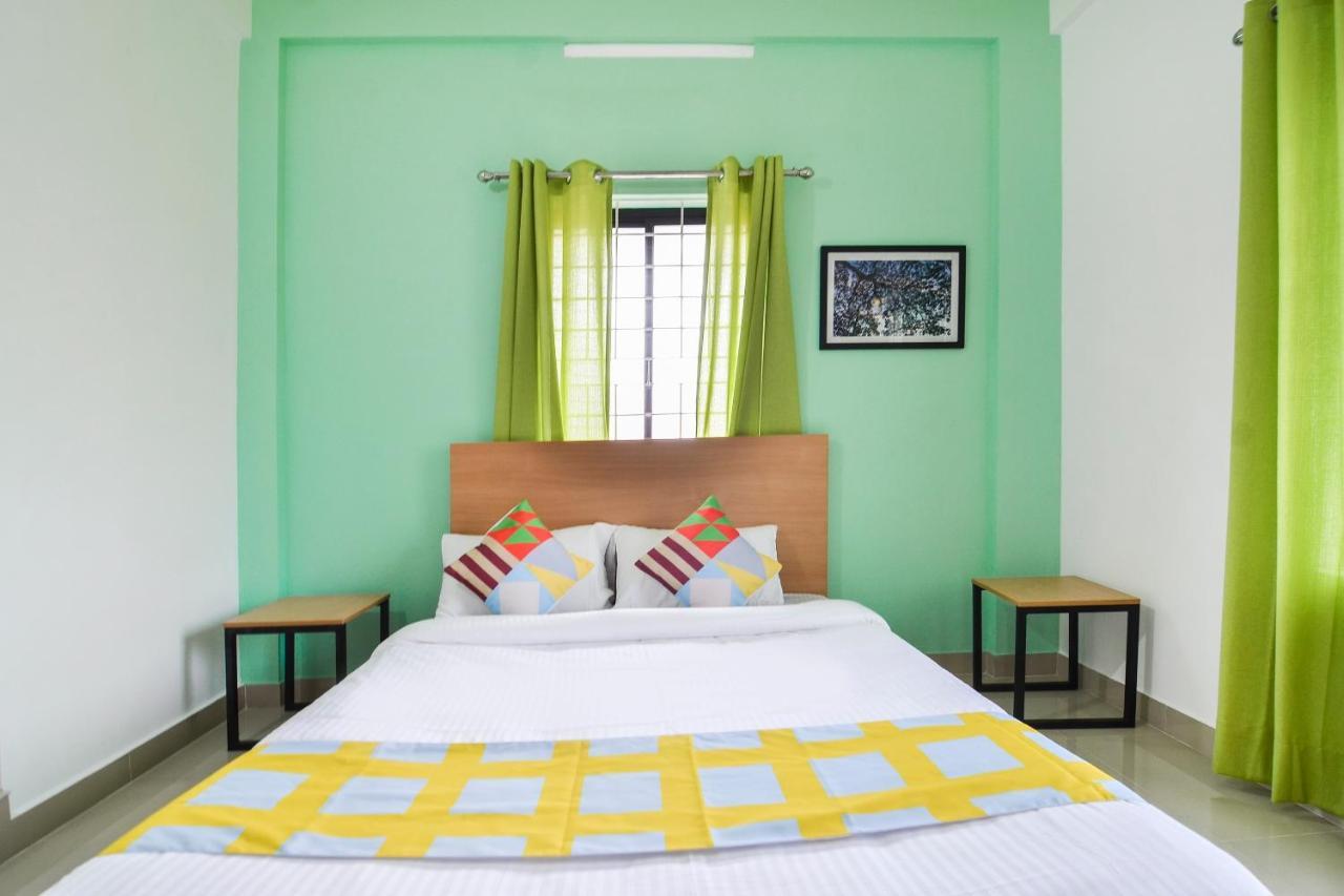 Oyo Home 81801 Akash Villa Trippapur Exterior foto