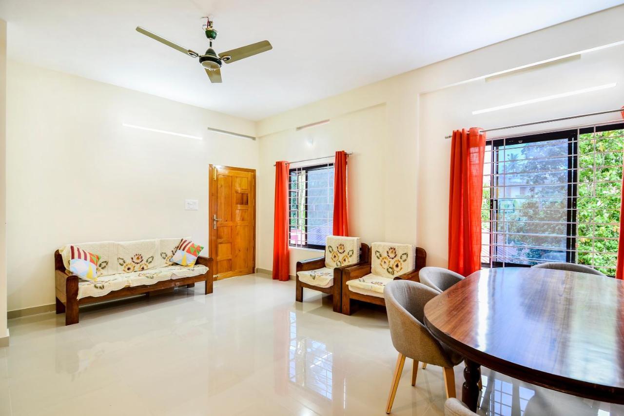 Oyo Home 81801 Akash Villa Trippapur Exterior foto
