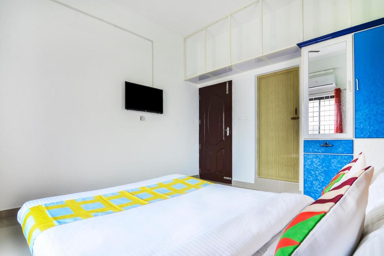 Oyo Home 81801 Akash Villa Trippapur Exterior foto