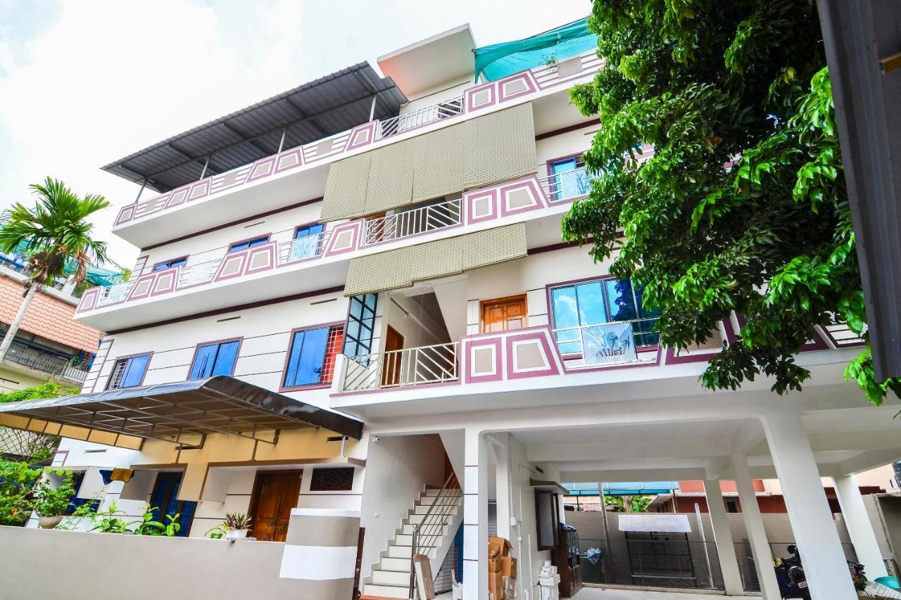 Oyo Home 81801 Akash Villa Trippapur Exterior foto
